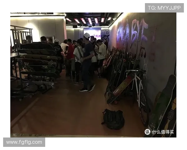 赵娜专访:从初学者到滑板高手的成长与坚持之路